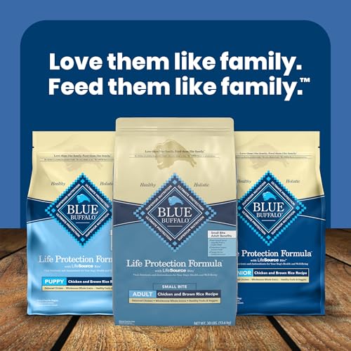 Blue Buffalo Life Protection Adult Small Bite – Chicken, 30 lb